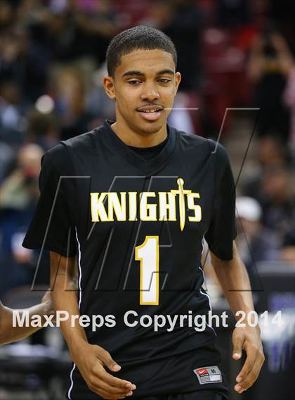 Thumbnail 1 in Bishop Montgomery vs. Moreau Catholic (CIF State D2 Final) photogallery.