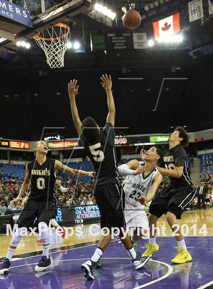 Thumbnail 3 in Bishop Montgomery vs. Moreau Catholic (CIF State D2 Final) photogallery.