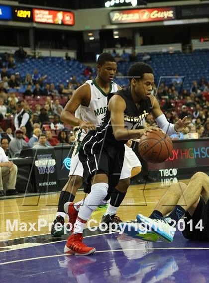 Thumbnail 3 in Bishop Montgomery vs. Moreau Catholic (CIF State D2 Final) photogallery.