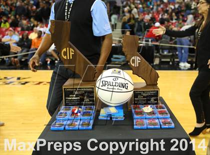 Thumbnail 3 in Bishop Montgomery vs. Moreau Catholic (CIF State D2 Final) photogallery.