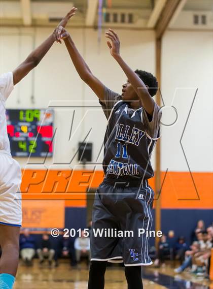 Thumbnail 2 in Middletown vs. Valley Central (Section 9 Class AA Final) photogallery.