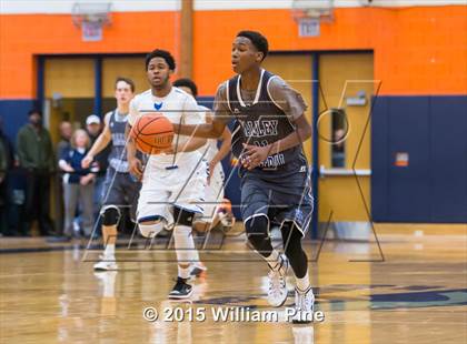 Thumbnail 3 in Middletown vs. Valley Central (Section 9 Class AA Final) photogallery.
