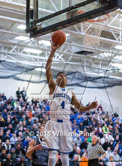 Thumbnail 1 in Middletown vs. Valley Central (Section 9 Class AA Final) photogallery.