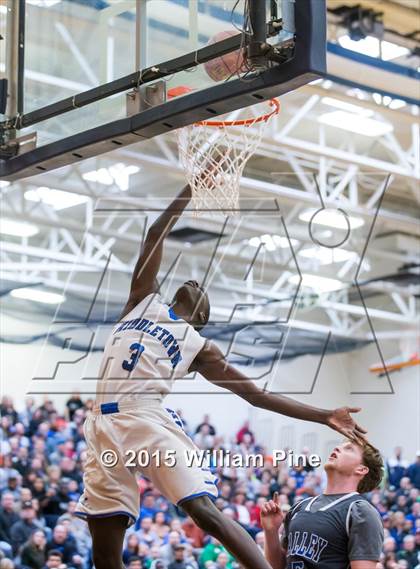 Thumbnail 2 in Middletown vs. Valley Central (Section 9 Class AA Final) photogallery.