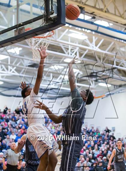 Thumbnail 2 in Middletown vs. Valley Central (Section 9 Class AA Final) photogallery.