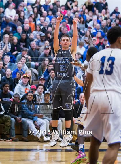 Thumbnail 1 in Middletown vs. Valley Central (Section 9 Class AA Final) photogallery.