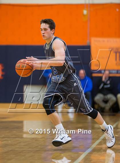 Thumbnail 2 in Middletown vs. Valley Central (Section 9 Class AA Final) photogallery.
