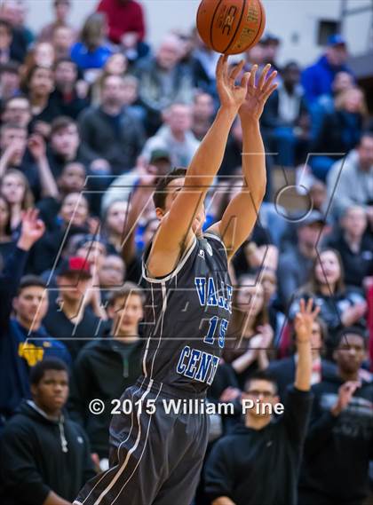 Thumbnail 2 in Middletown vs. Valley Central (Section 9 Class AA Final) photogallery.