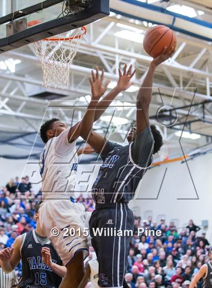 Thumbnail 1 in Middletown vs. Valley Central (Section 9 Class AA Final) photogallery.
