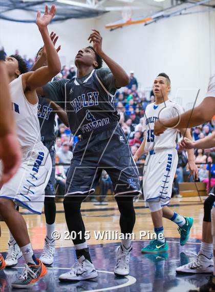 Thumbnail 3 in Middletown vs. Valley Central (Section 9 Class AA Final) photogallery.