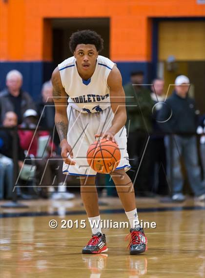 Thumbnail 3 in Middletown vs. Valley Central (Section 9 Class AA Final) photogallery.
