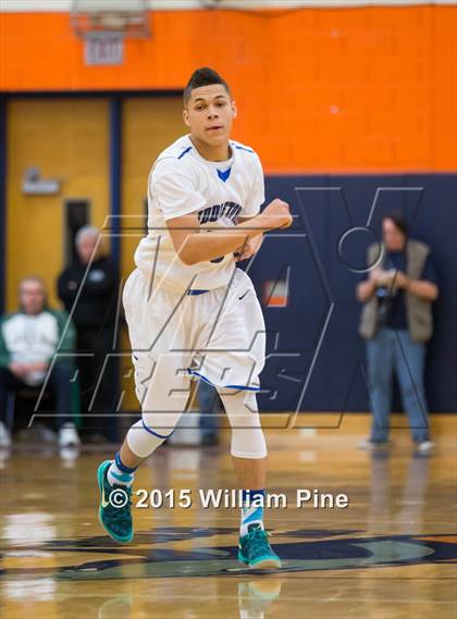 Thumbnail 3 in Middletown vs. Valley Central (Section 9 Class AA Final) photogallery.