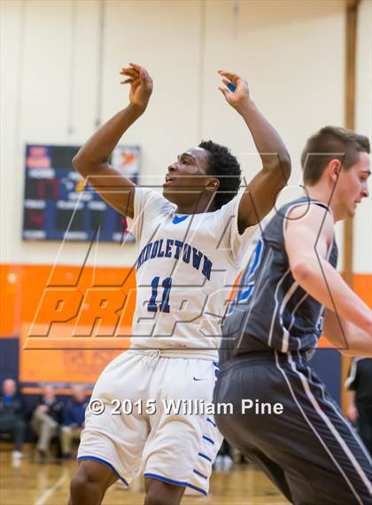 Thumbnail 2 in Middletown vs. Valley Central (Section 9 Class AA Final) photogallery.