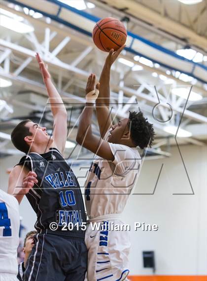 Thumbnail 3 in Middletown vs. Valley Central (Section 9 Class AA Final) photogallery.