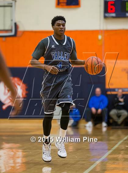 Thumbnail 2 in Middletown vs. Valley Central (Section 9 Class AA Final) photogallery.
