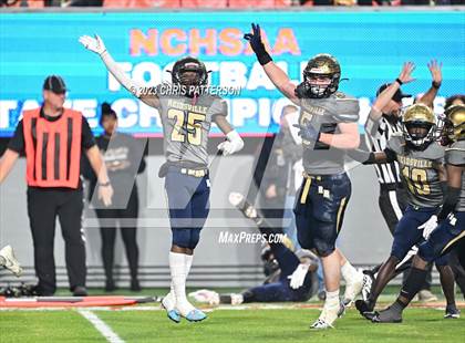 Thumbnail 1 in Clinton @ Reidsville (NCHSAA 2A Final) photogallery.