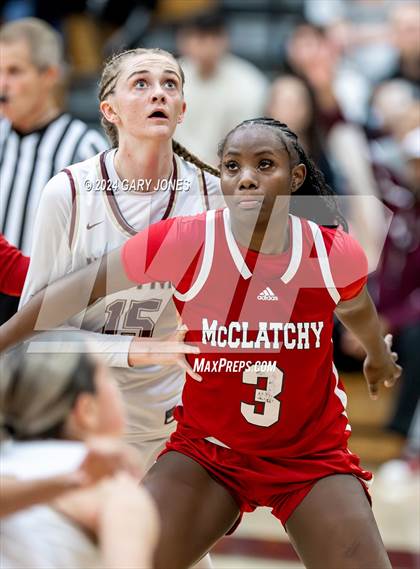 Thumbnail 1 in McClatchy @ Whitney photogallery.