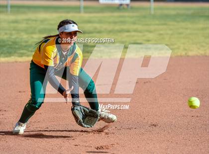 Thumbnail 1 in Moorpark @ Agoura photogallery.
