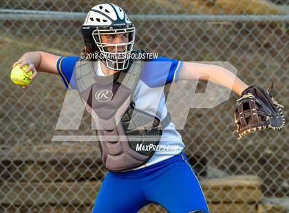 Thumbnail 1 in Moorpark @ Agoura photogallery.