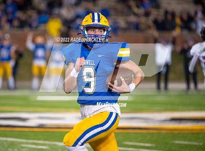 Thumbnail 1 in Howell vs. Fort Osage (MSHSAA Class 5 Final) photogallery.