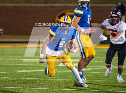 Thumbnail 3 in Howell vs. Fort Osage (MSHSAA Class 5 Final) photogallery.