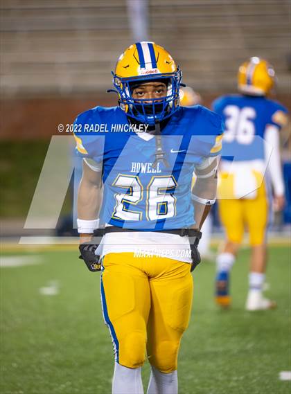 Thumbnail 1 in Howell vs. Fort Osage (MSHSAA Class 5 Final) photogallery.