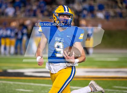 Thumbnail 3 in Howell vs. Fort Osage (MSHSAA Class 5 Final) photogallery.