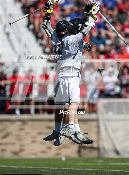 Thumbnail 2 in Massapequa vs. Fairport (NYSPHSAA Class A Final) photogallery.