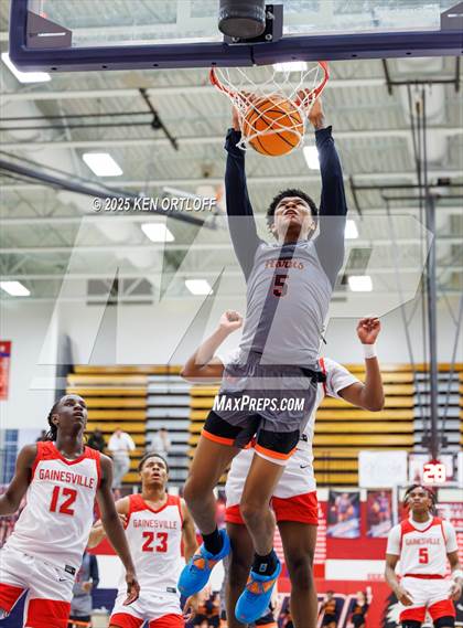 Thumbnail 3 in Gainesville vs Lanier (GHSA 5A Region 7 Championship Game) photogallery.