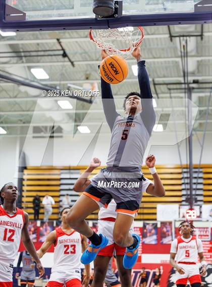 Thumbnail 2 in Gainesville vs Lanier (GHSA 5A Region 7 Championship Game) photogallery.