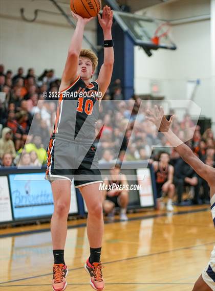 Thumbnail 3 in McGill-Toolen @ Baker photogallery.