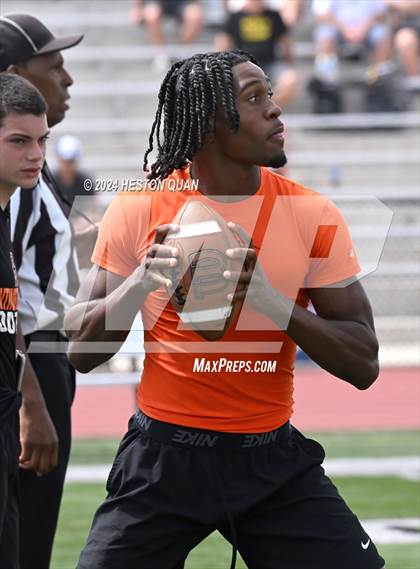 Thumbnail 2 in San Jacinto vs. Foothill (Surf City Tournament) photogallery.
