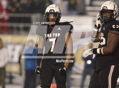Thumbnail 1 in Imhotep Charter vs. Penn-Trafford (PIAA 5A Championship) photogallery.