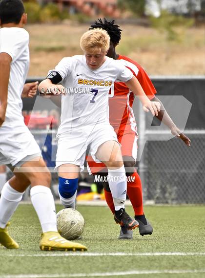 Thumbnail 2 in Kirtland Central vs. Robertson photogallery.