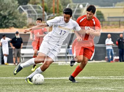 Thumbnail 3 in Kirtland Central vs. Robertson photogallery.