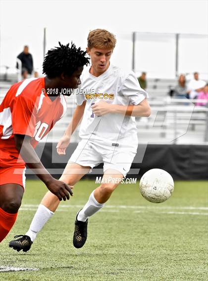 Thumbnail 3 in Kirtland Central vs. Robertson photogallery.