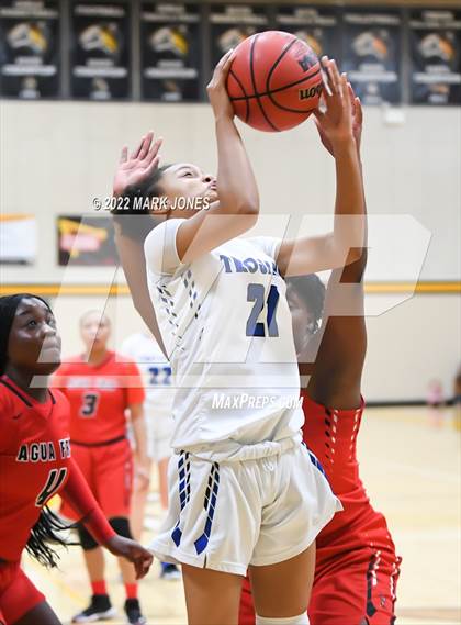 Thumbnail 1 in Agua Fria vs. Valley Christian (Coyotes Basketball Invitational) photogallery.