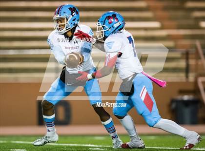 Thumbnail 3 in Monterey @ Caprock photogallery.