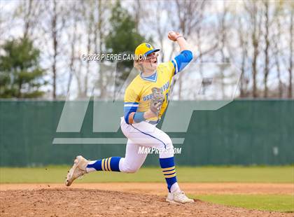Thumbnail 3 in Potomac Senior vs Osbourn Park photogallery.
