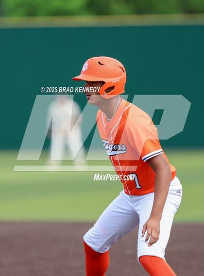 Thumbnail 2 in Gary vs West Sabine (UIL Baseball 2A D2 Bi-District) photogallery.
