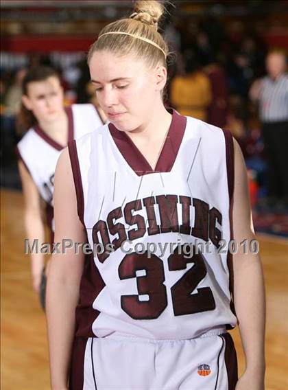 Thumbnail 3 in Mt. Vernon vs. Ossining (Section 1 Class AA Final) photogallery.