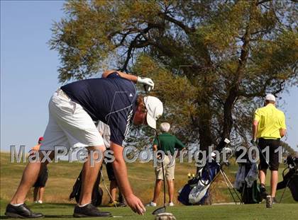 Thumbnail 2 in Iowa State Boys Golf Tournament @ Harvester photogallery.