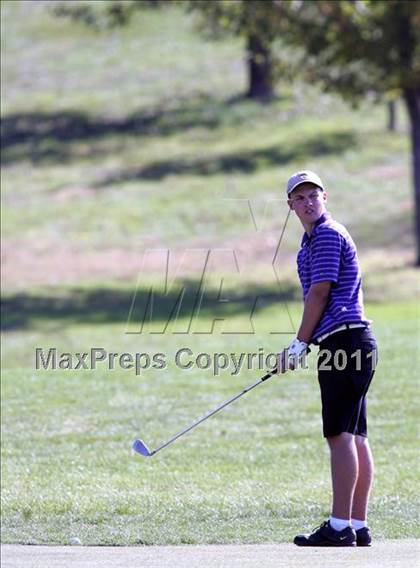 Thumbnail 1 in Iowa State Boys Golf Tournament @ Harvester photogallery.