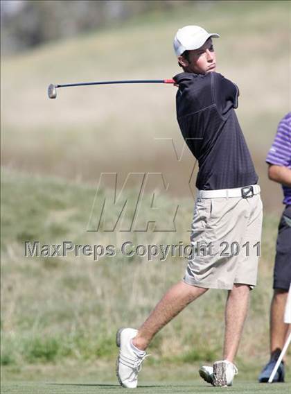 Thumbnail 2 in Iowa State Boys Golf Tournament @ Harvester photogallery.