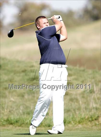 Thumbnail 1 in Iowa State Boys Golf Tournament @ Harvester photogallery.