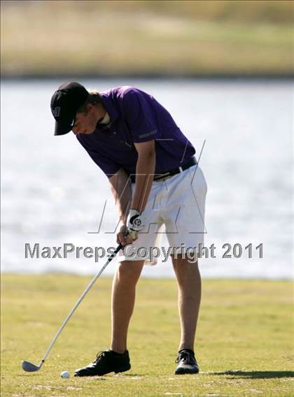 Thumbnail 1 in Iowa State Boys Golf Tournament @ Harvester photogallery.