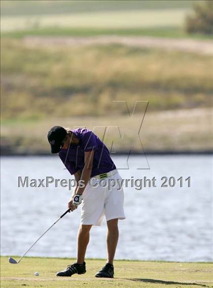 Thumbnail 3 in Iowa State Boys Golf Tournament @ Harvester photogallery.
