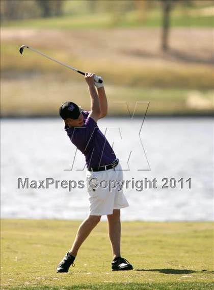 Thumbnail 3 in Iowa State Boys Golf Tournament @ Harvester photogallery.