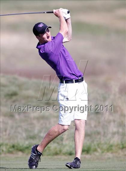 Thumbnail 2 in Iowa State Boys Golf Tournament @ Harvester photogallery.