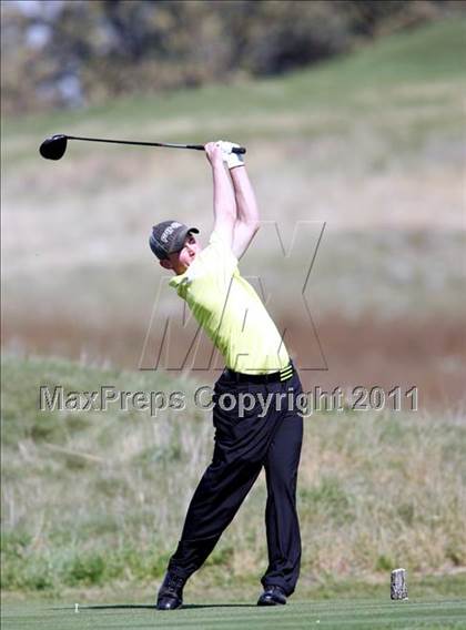 Thumbnail 2 in Iowa State Boys Golf Tournament @ Harvester photogallery.